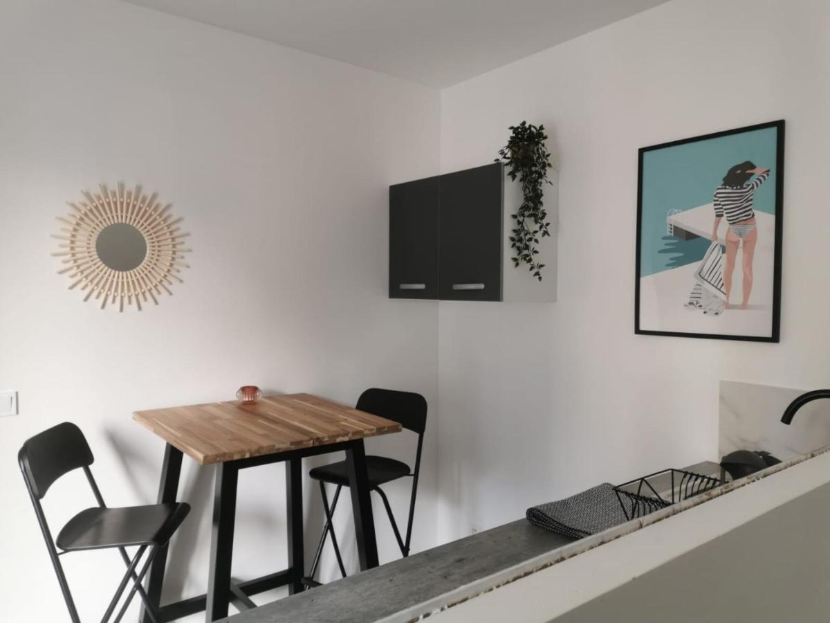 Studio Cosy Et Renove A 2 Pas Gare Reims Centre - Rue Appartement Buitenkant foto